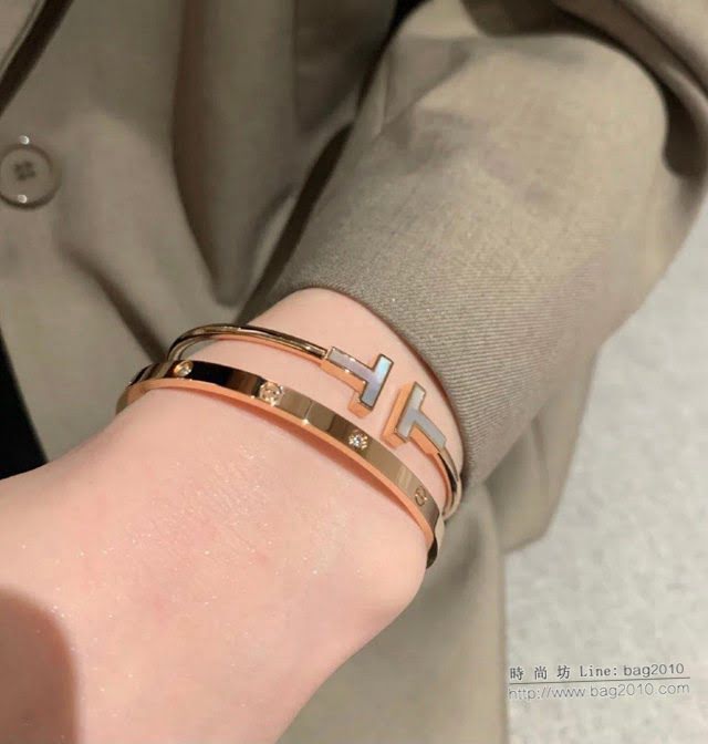 Tiffany飾品 蒂芙尼女士專櫃爆款T Square白金手鐲 Tiffany雙t貝母手鐲  zgt1794